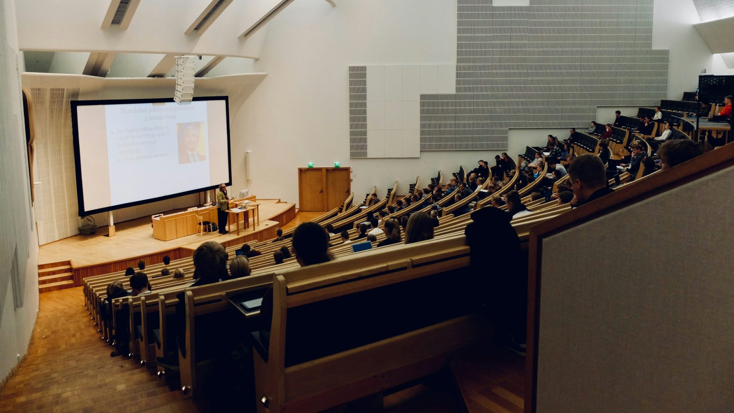 Top Ranking Universities to Study: East Coast vs West Coast