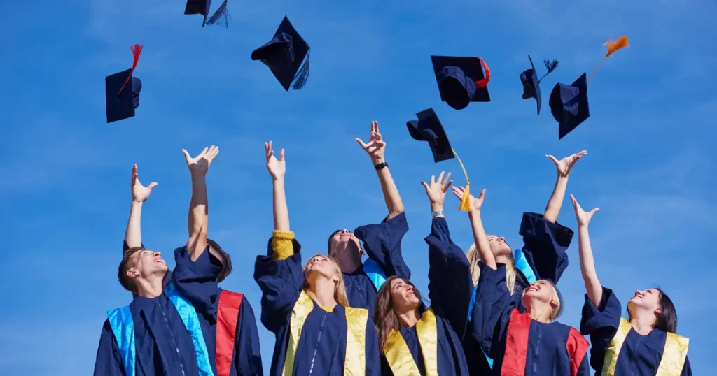 The SAT in 8-Minutes: Your Helpful Head Start on Applying to US University